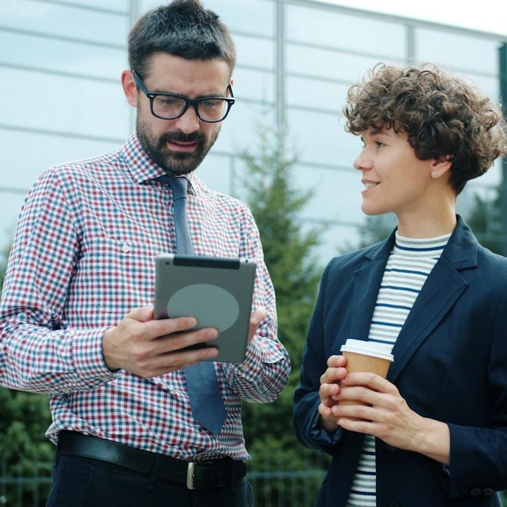 Collaborative mobile app development workflow